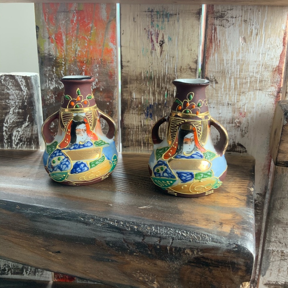 Japanese Gold Castle Chikusa small vases